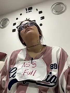 Snapshot of Slut_Dirty_Nastyy chatting on 03.27.26 Slut Dirty Nastyy online show from 03.27.26