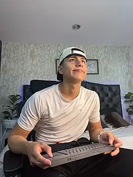 Lander Cruz online show from 04.27.26