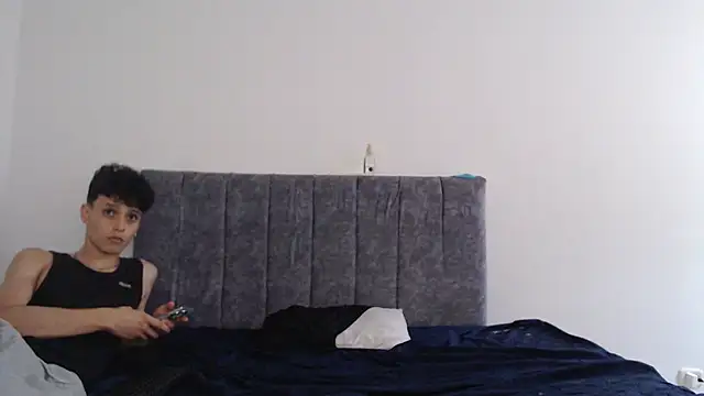 hottie couplee online show from 03.17.26