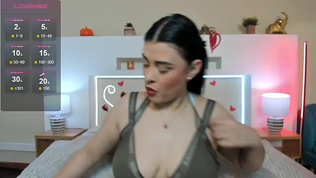 AnikaRomanoff  online show from 02.18.26