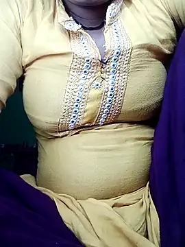 Snapshot of Karisma_ji chatting on 05.25.26 Karisma ji online show from 05.25.26