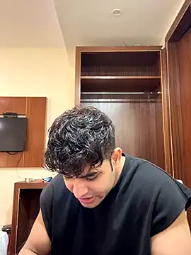 Snapshot of Anshtease chatting on 12.04.25 Anshtease online show from 12.04.25