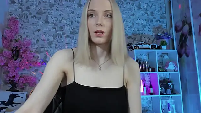 Gina Gina love online show from 04.25.26