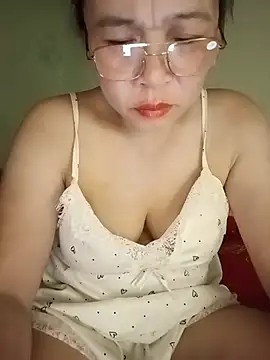 Snapshot of Sexfullx chatting on 06.19.26 Sexfullx online show from 06.19.26