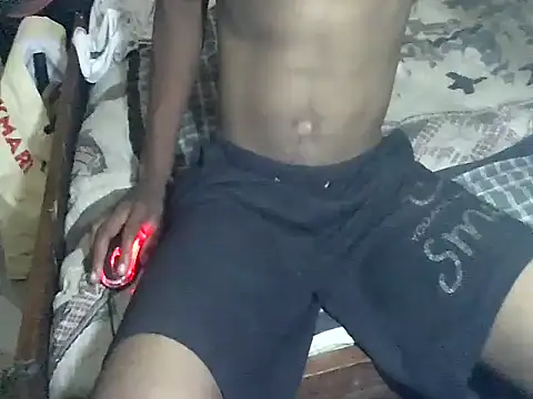 Snapshot of londanirc chatting on 12.16.25 londanirc online show from 12.16.25