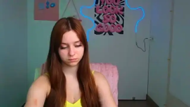 Snapshot of Lilu_May chatting on 12.18.25 Lilu May online show from 12.18.25