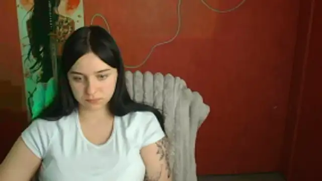 Lilu May online show from 04.24.26