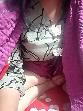 Snapshot of hottyrose69 chatting on 01.13.26 hottyrose69 online show from 01.13.26