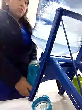 Valeria montana  online show from 02.06.26