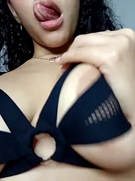 Snapshot of curlie_dream chatting on 02.09.26 curlie dream online show from 02.09.26