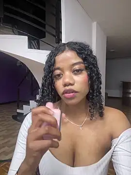 Snapshot of arianna_roxe chatting on 02.01.26 arianna roxe online show from 02.01.26