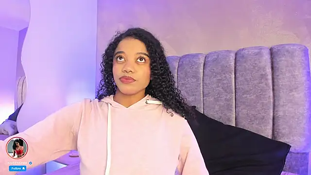 Snapshot of arianna_roxe chatting on 03.12.26 arianna roxe online show from 03.12.26