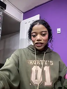 Snapshot of arianna_roxe chatting on 03.18.26 arianna roxe online show from 03.18.26