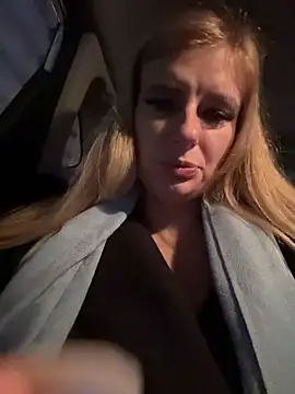 Snapshot of Betsy chatting on 01.13.26 Betsy online show from 01.13.26