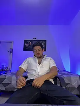 williamsmiiths16 online show from 06.17.26