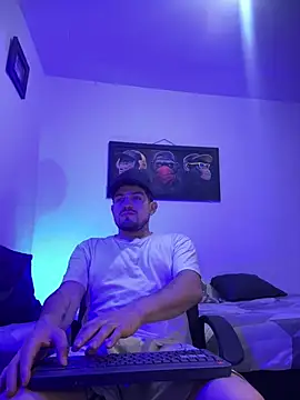 williamsmiiths16 online show from 07.04.26