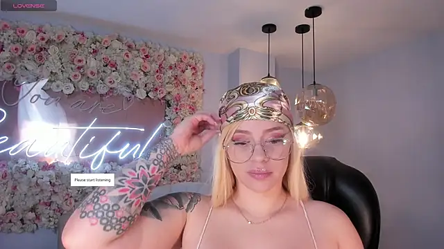MadisonKane online show from 05.10.26