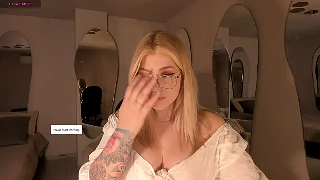 MadisonKane online show from 05.17.26