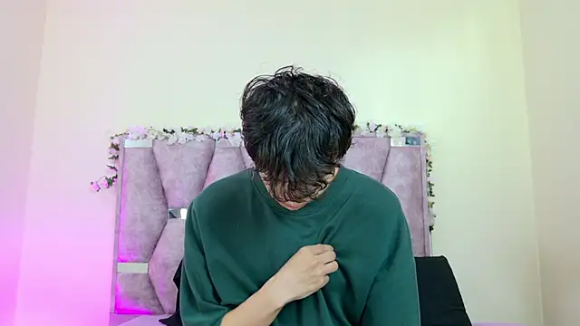 Snapshot of iris_and_damian chatting on 01.09.26 iris and damian online show from 01.09.26