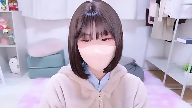 Snapshot of Otochan_0108xx chatting on 12.14.25 Otochan 0108xx online show from 12.14.25