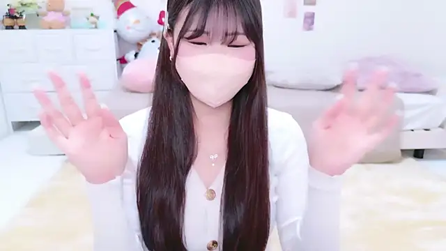 Snapshot of Otochan_0108xx chatting on 01.17.26 Otochan 0108xx online show from 01.17.26