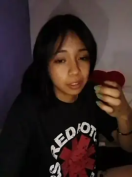 Snapshot of Honey_bun06 chatting on 01.18.26 Honey bun06 online show from 01.18.26