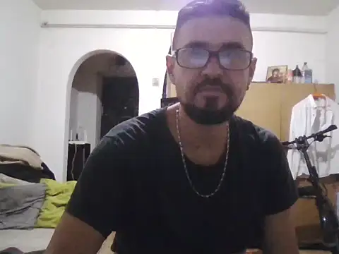 Snapshot of cornel4321 chatting on 12.05.25 cornel4321 online show from 12.05.25