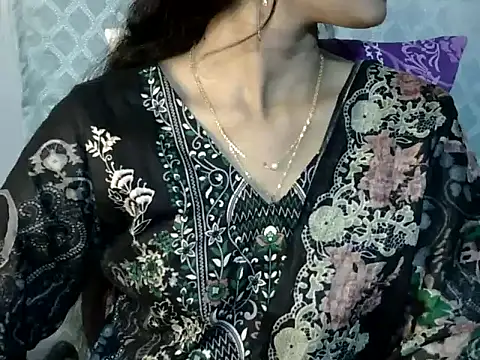 Snapshot of Shab_M chatting on 03.10.26 Shab M online show from 03.10.26