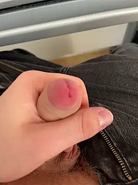 hannes256102 online show from 03.19.26