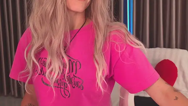 betty xoxoo online show from 04.25.26