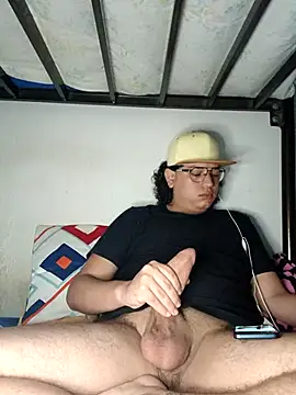 Snapshot of modelo_hot chatting on 12.20.25 modelo hot online show from 12.20.25