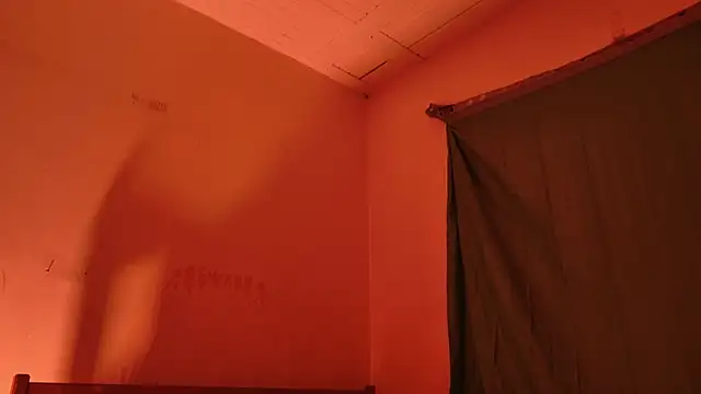 MoonLipsON- online show from 04.24.26