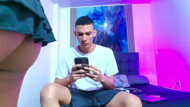 Valentina and sneider  online show from 04.27.26