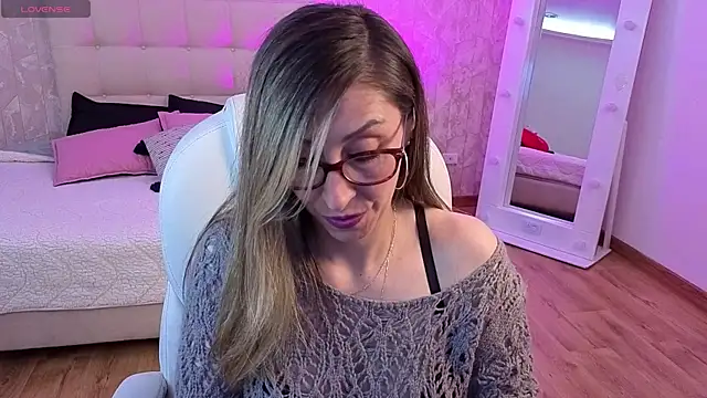 Scarlett 079 online show from 04.28.26