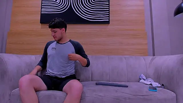 Snapshot of big__friends chatting on 12.05.25 big friends online show from 12.05.25