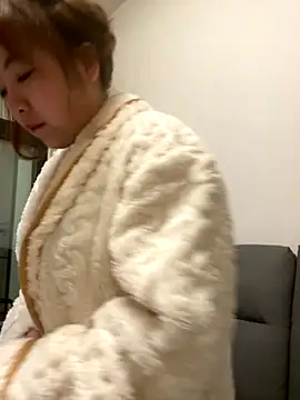 Snapshot of bibi347127 chatting on 12.22.25 bibi347127 online show from 12.22.25