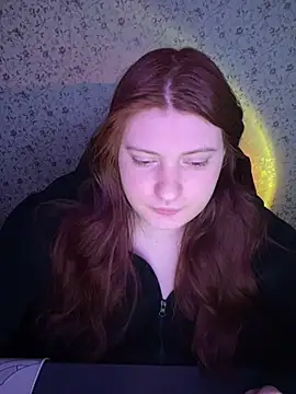 Snapshot of NicollVeys chatting on 02.22.26 NicollVeys online show from 02.22.26