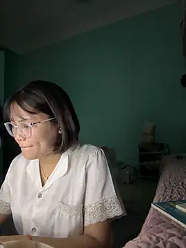 polly chan online show from 12.05.25