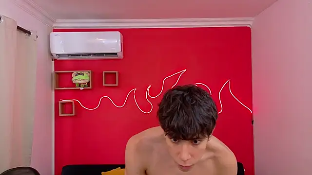 Neo Twink online show from 07.29.26