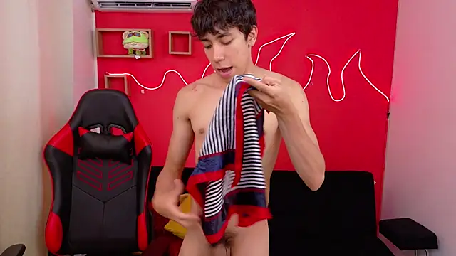 Neo Twink online show from 07.31.26