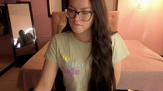 Sara valderrama  online show from 05.02.26