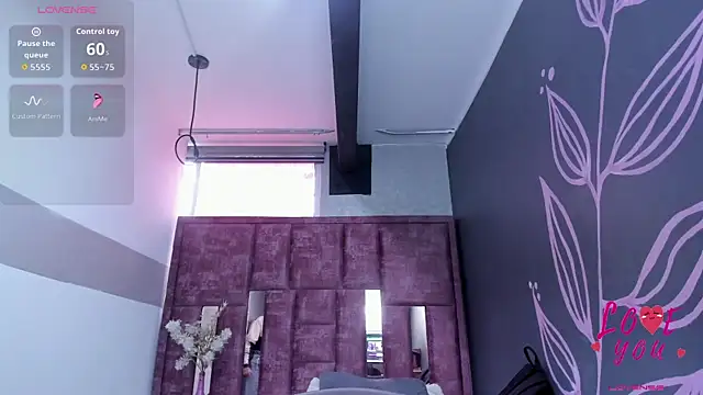 Kiara Fox   online show from 03.19.26