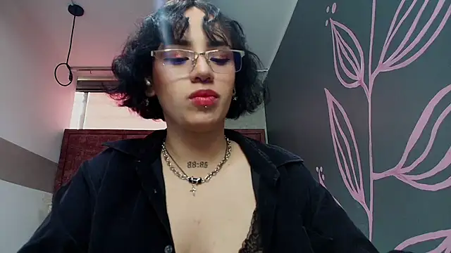 Kiara Fox   online show from 05.04.26