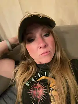 alluringpixie online show from 04.24.26