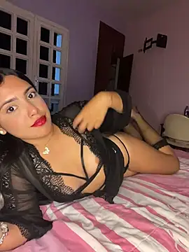 Snapshot of _Laurentt_ chatting on 02.08.26 Laurentt online show from 02.08.26