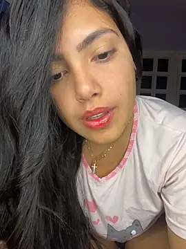 Snapshot of _Laurentt_ chatting on 03.07.26 Laurentt online show from 03.07.26