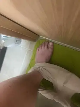 hairylittledic online show from 07.04.26