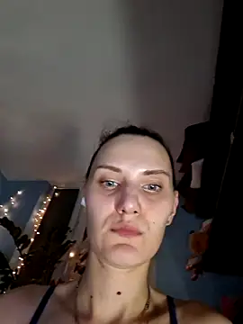 Snapshot of Er_yes_ass chatting on 12.14.25 Er yes ass online show from 12.14.25