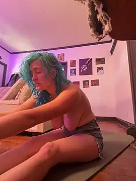 Snapshot of rosiebuddy chatting on 03.20.26 rosiebuddy online show from 03.20.26