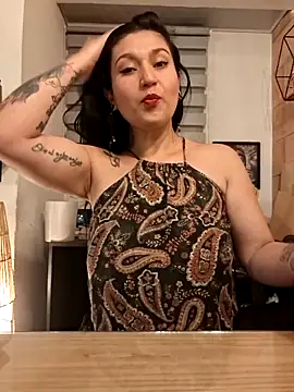 Magenta Moon online show from 06.12.26
